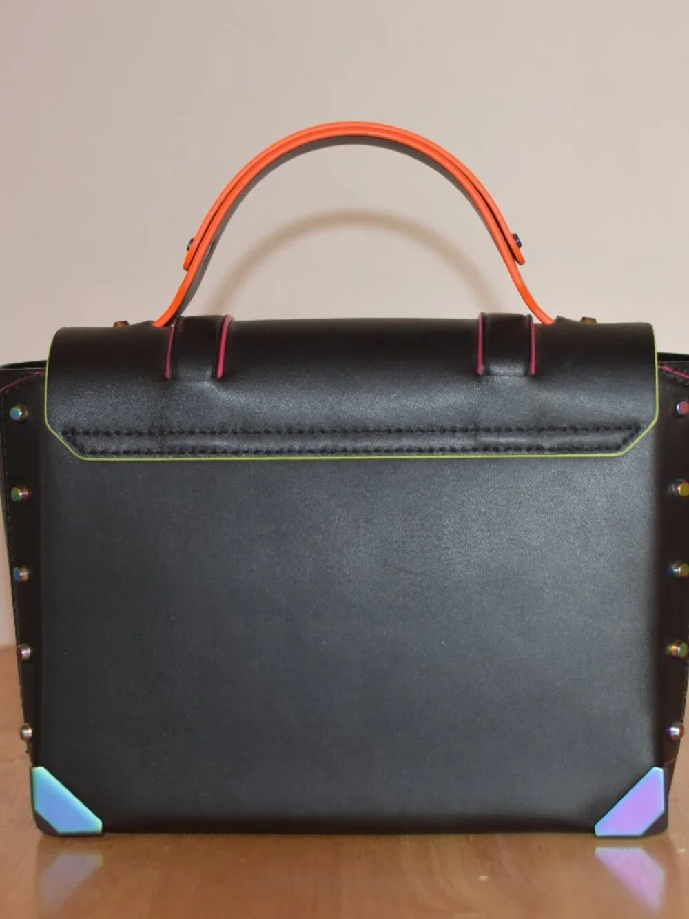 Michael Kors Manhattan Contrast Trim MD Satchel Black